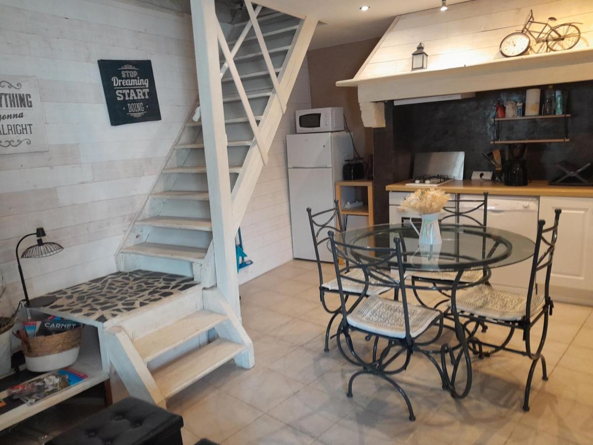 ラゴルス Le Patio Aux Hirondellesヴィラ エクステリア 写真